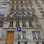 Chic And Calm Paris
