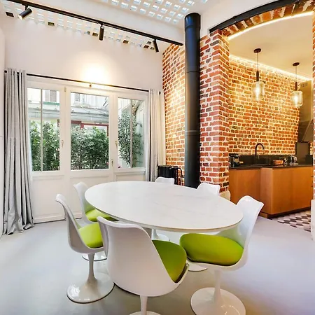 Chic And Calm Apartment *